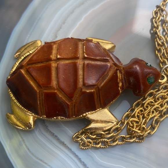 Vintage 1960’s  L.Razza Turtle Mirror Pendant - Picture 5 of 16
